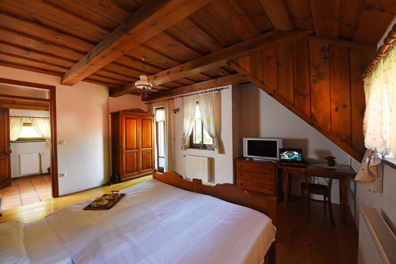 Domacija Seruga Countryside Hotel Novo Mesto Luaran gambar