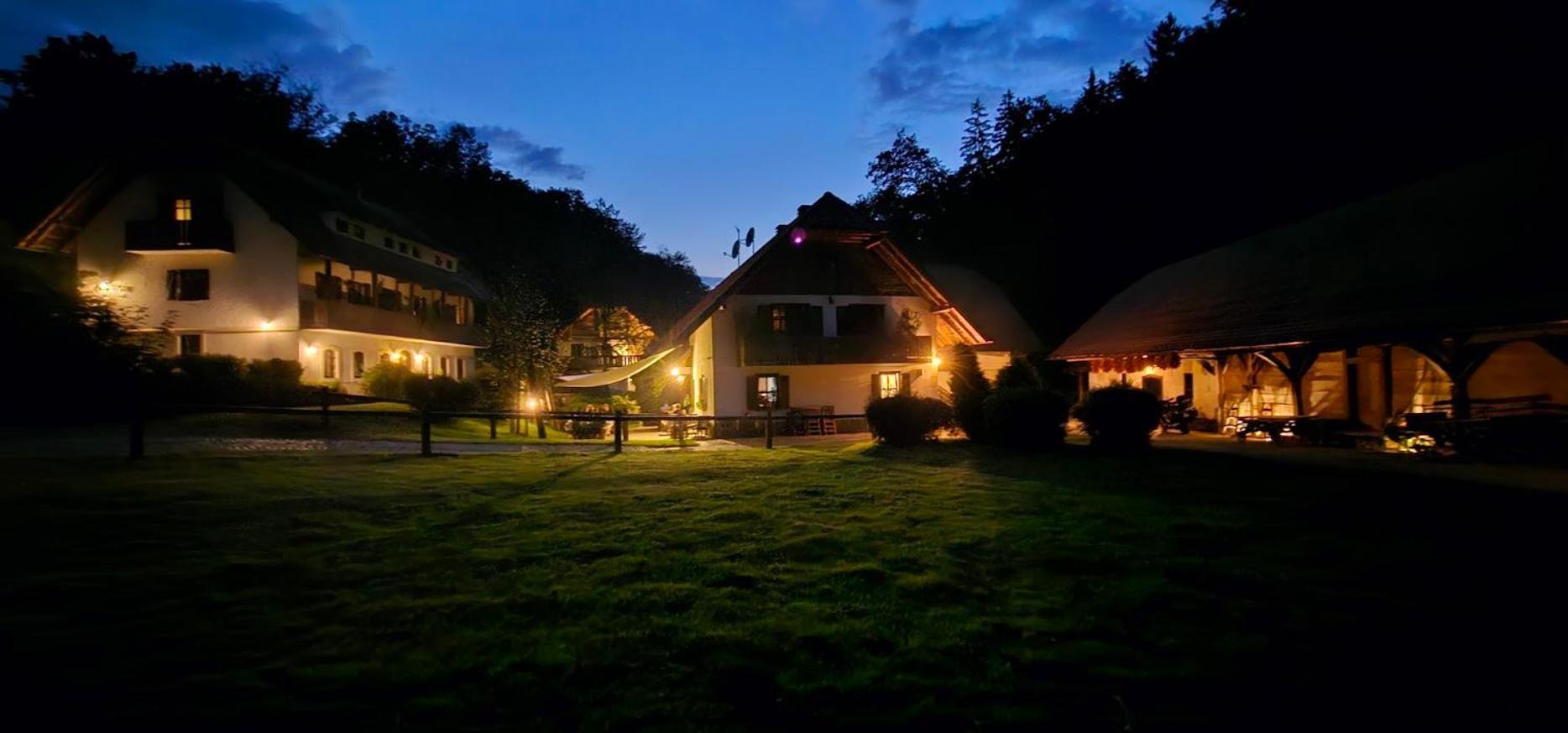 Domacija Seruga Countryside Hotel Novo Mesto Luaran gambar